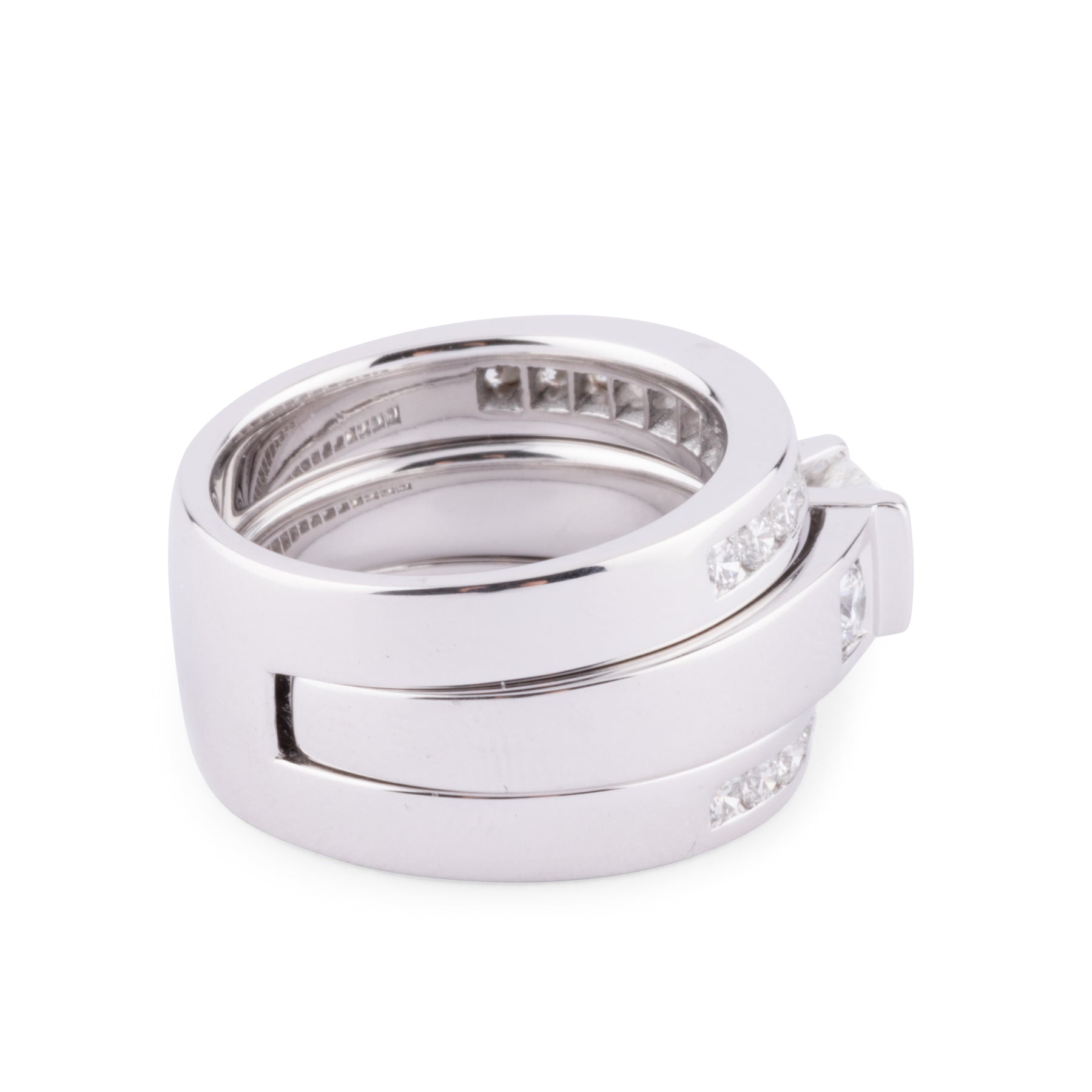 Bague or gris et diamant princesse