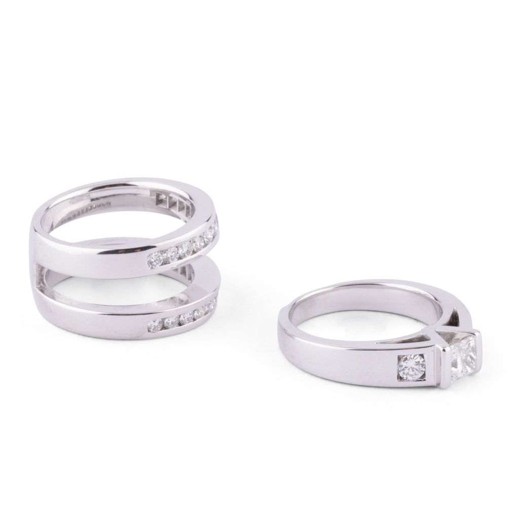 Bague or gris et diamant princesse