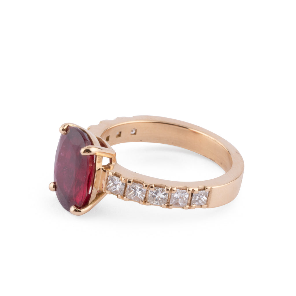 Bague or jaune rubis et diamants princesse
