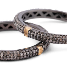 Charger l'image dans la galerie, Boucles d'oreilles forme créole sur or 14 k et argent noirci pavées diamants cognacs
