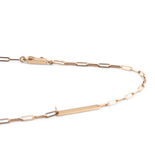 Charger l'image dans la galerie, Sautoir en or jaune orné pendentif représentant une tête de taureau
