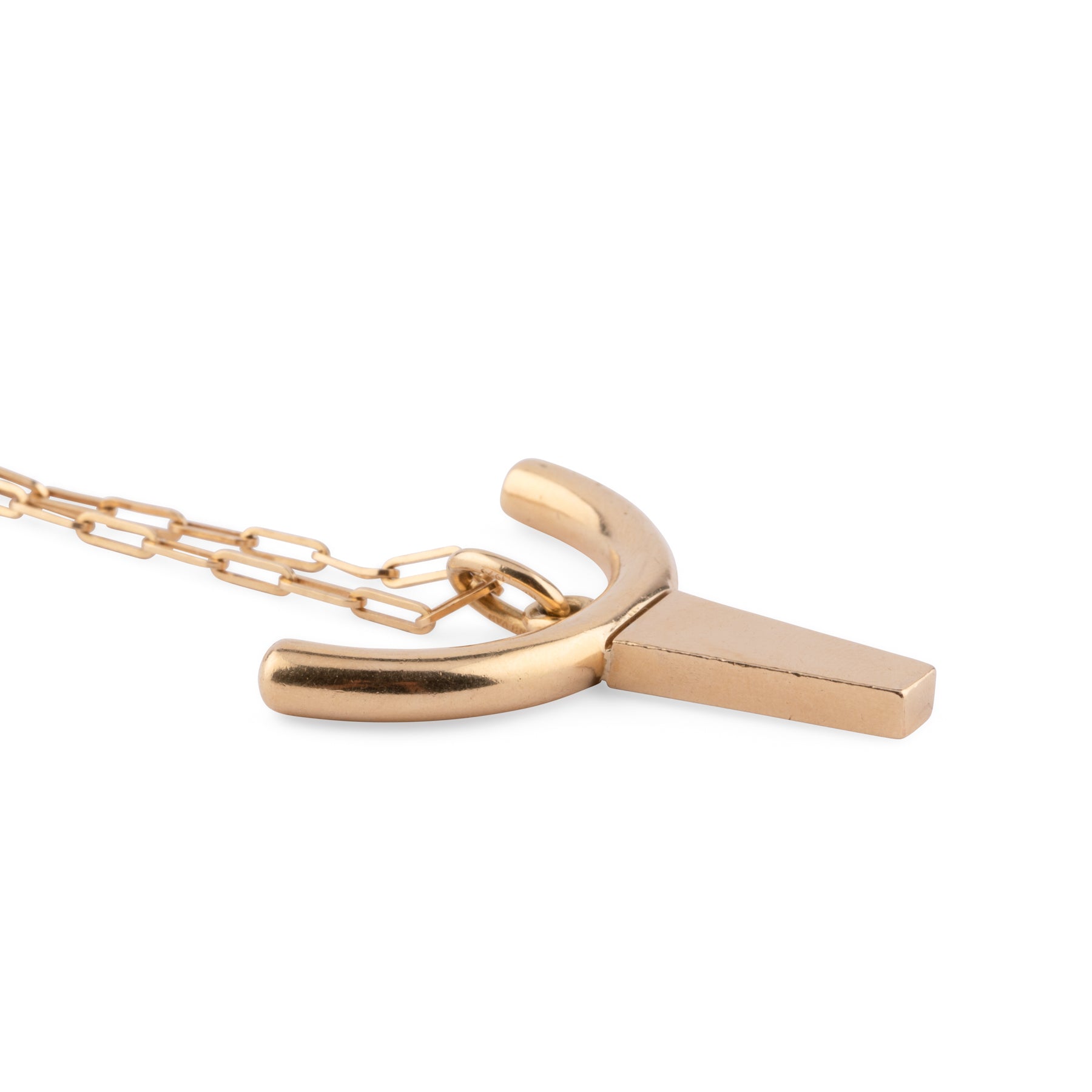Sautoir en or jaune orné pendentif représentant une tête de taureau
