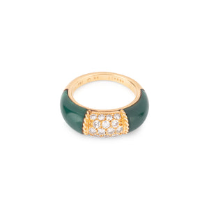 Bagues de la maison Van Cleef & Arpels, modèle Philippine en or jaune Chrysoprase