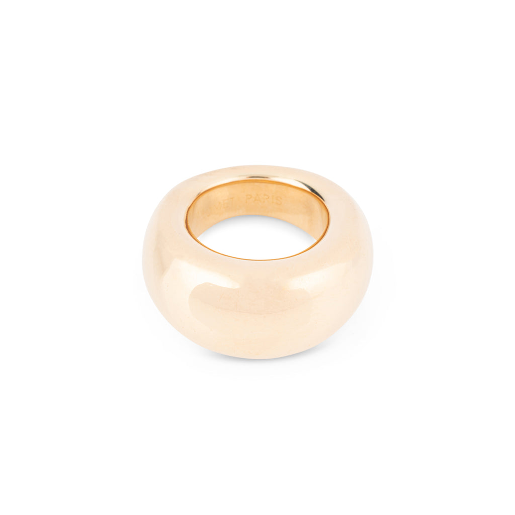 Une bague jonc or gris signée de la Maison Chaumet modèle Anneau