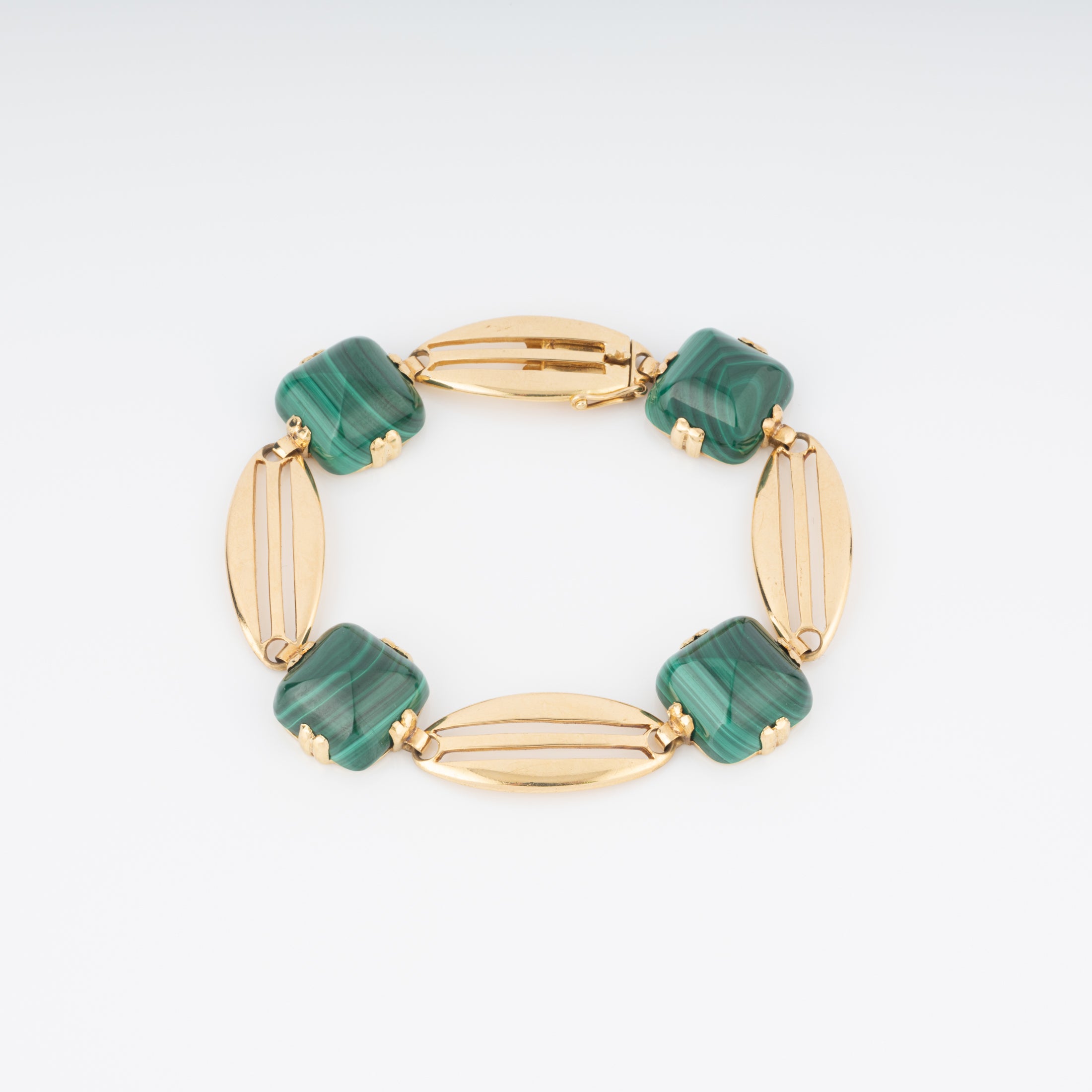 Bracelet en or jaune et malachite en pain de sucre