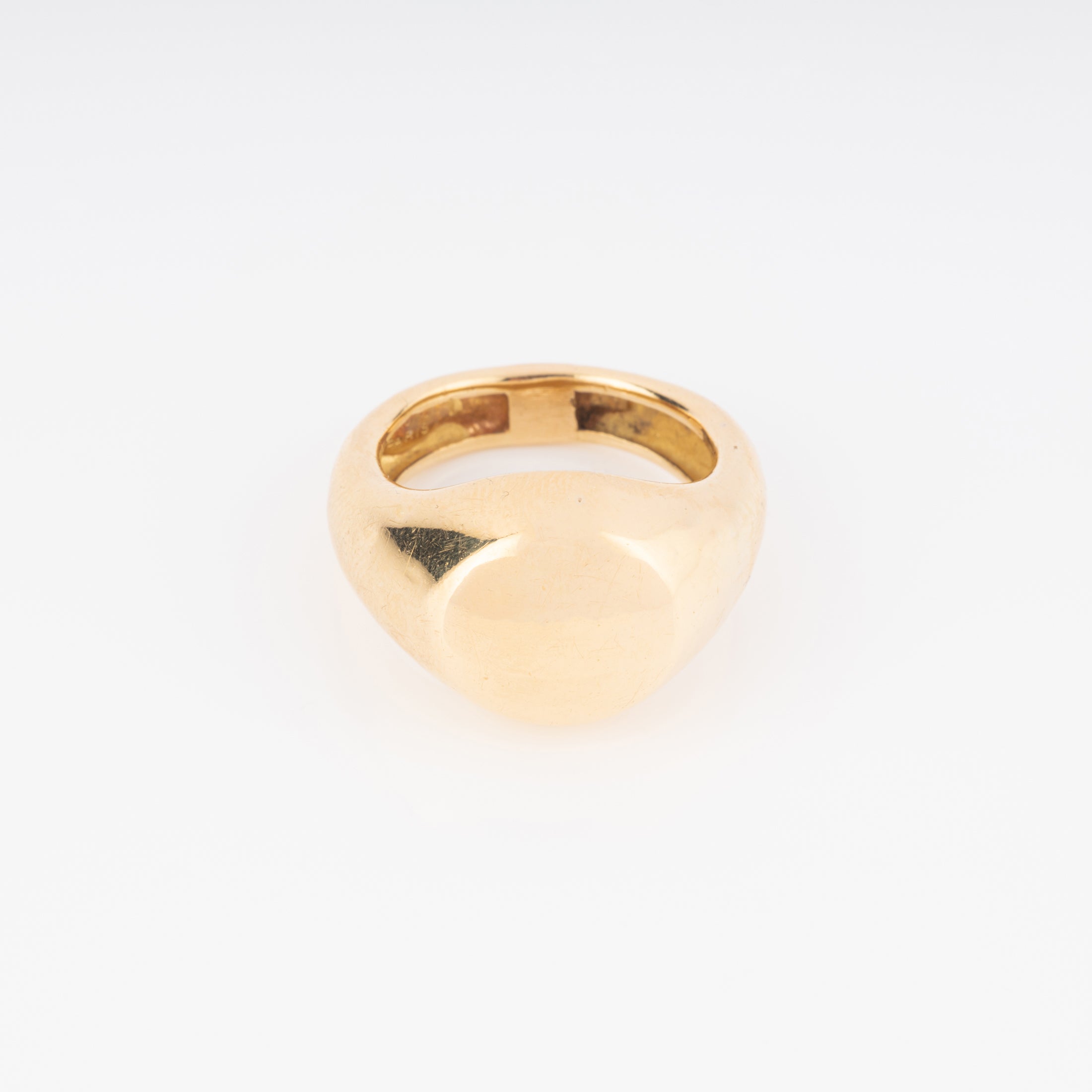 Bague chevalière or jaune 18k signée de la maison Chaumet