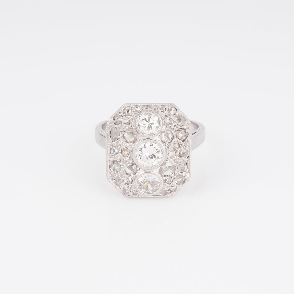 Bague en platine et diamants