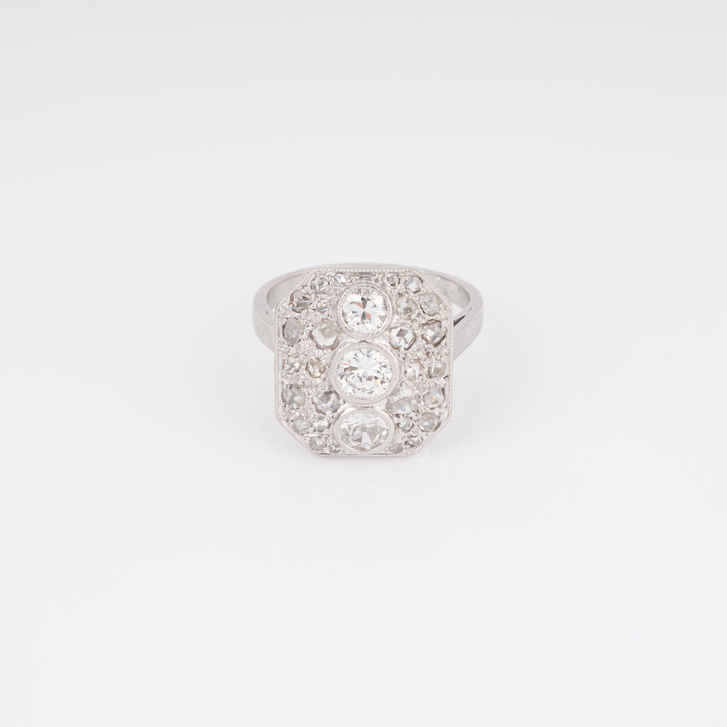 Bague en platine et diamants