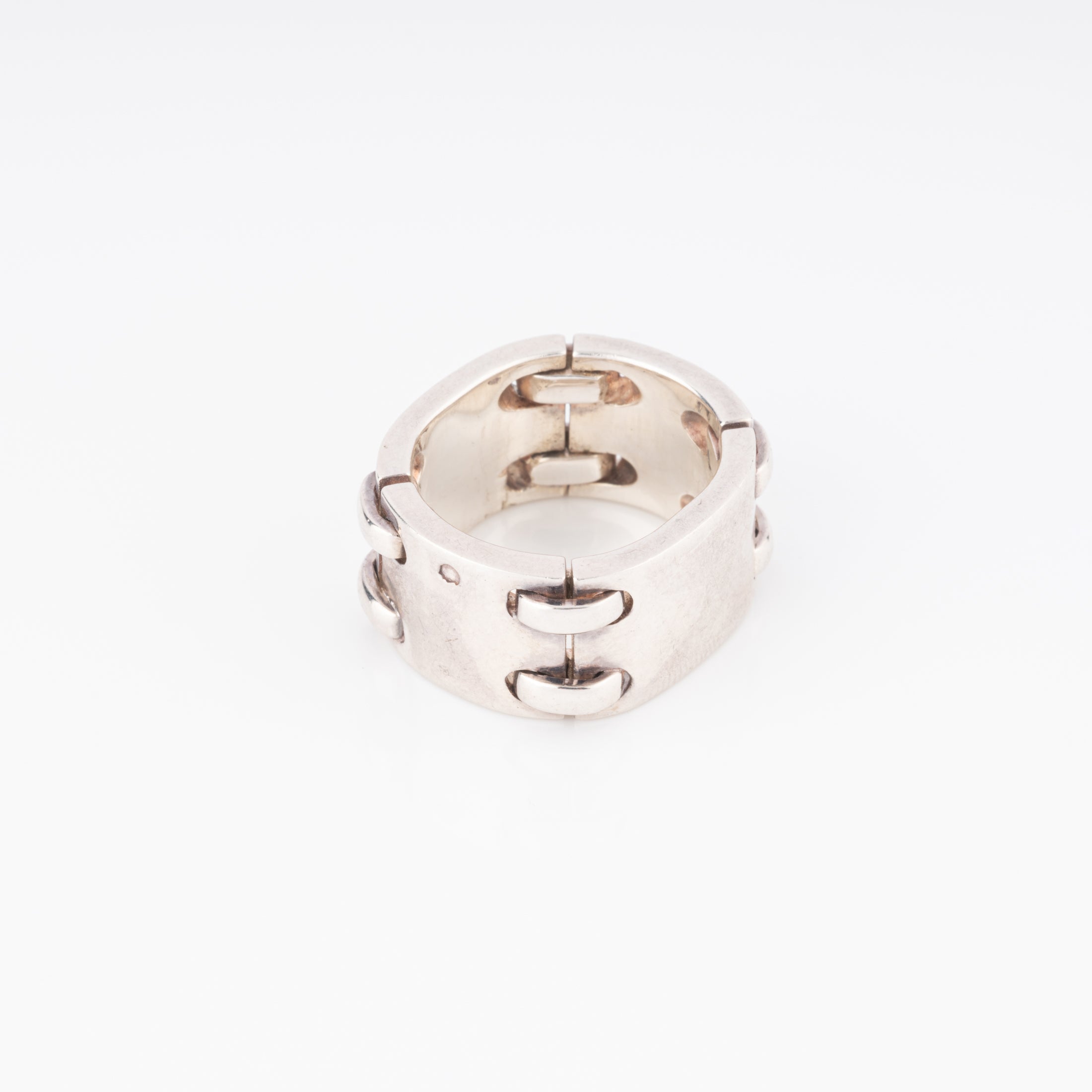 Bague en argent signée de la maison Hermès Vintage