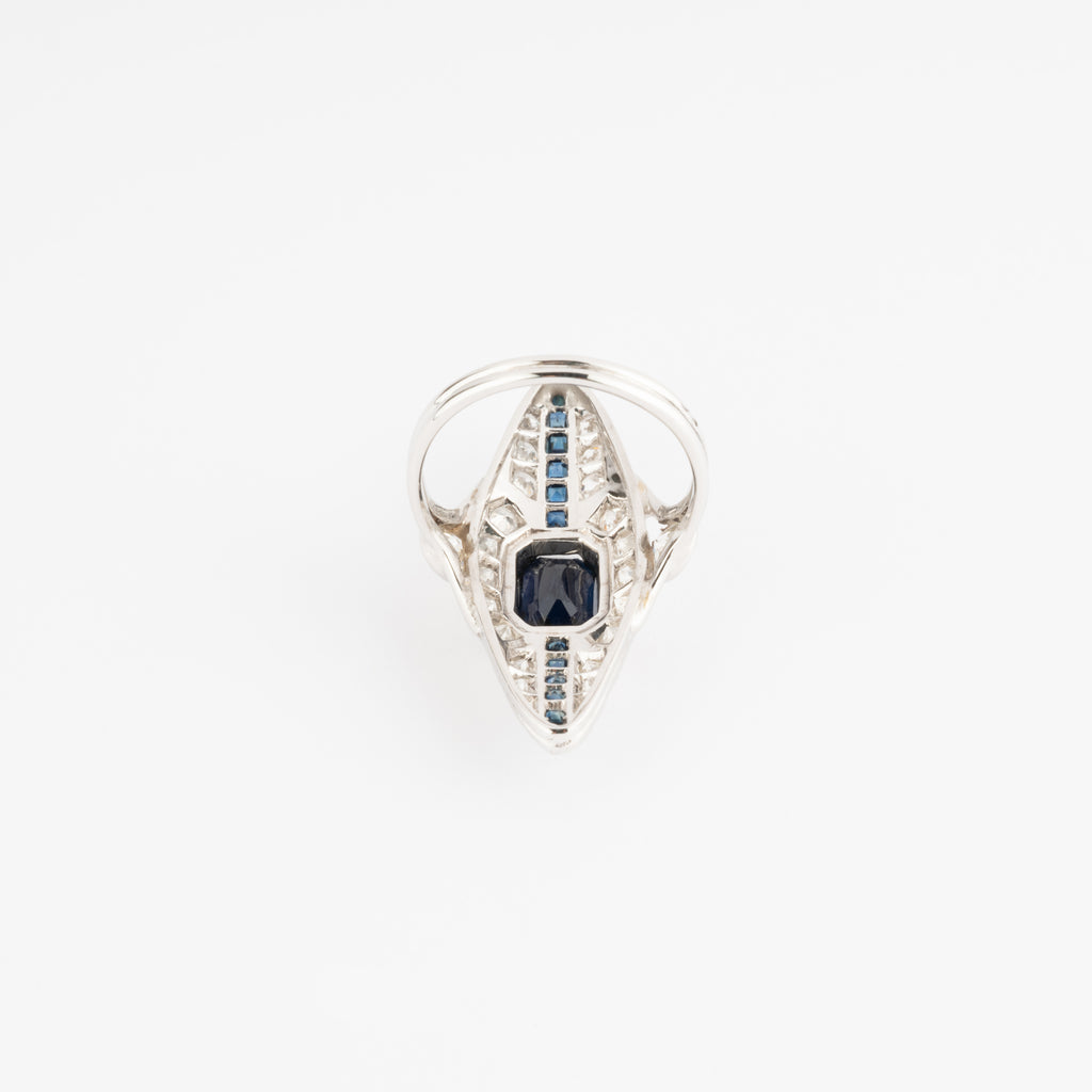 Bague marquise en diamant et saphir