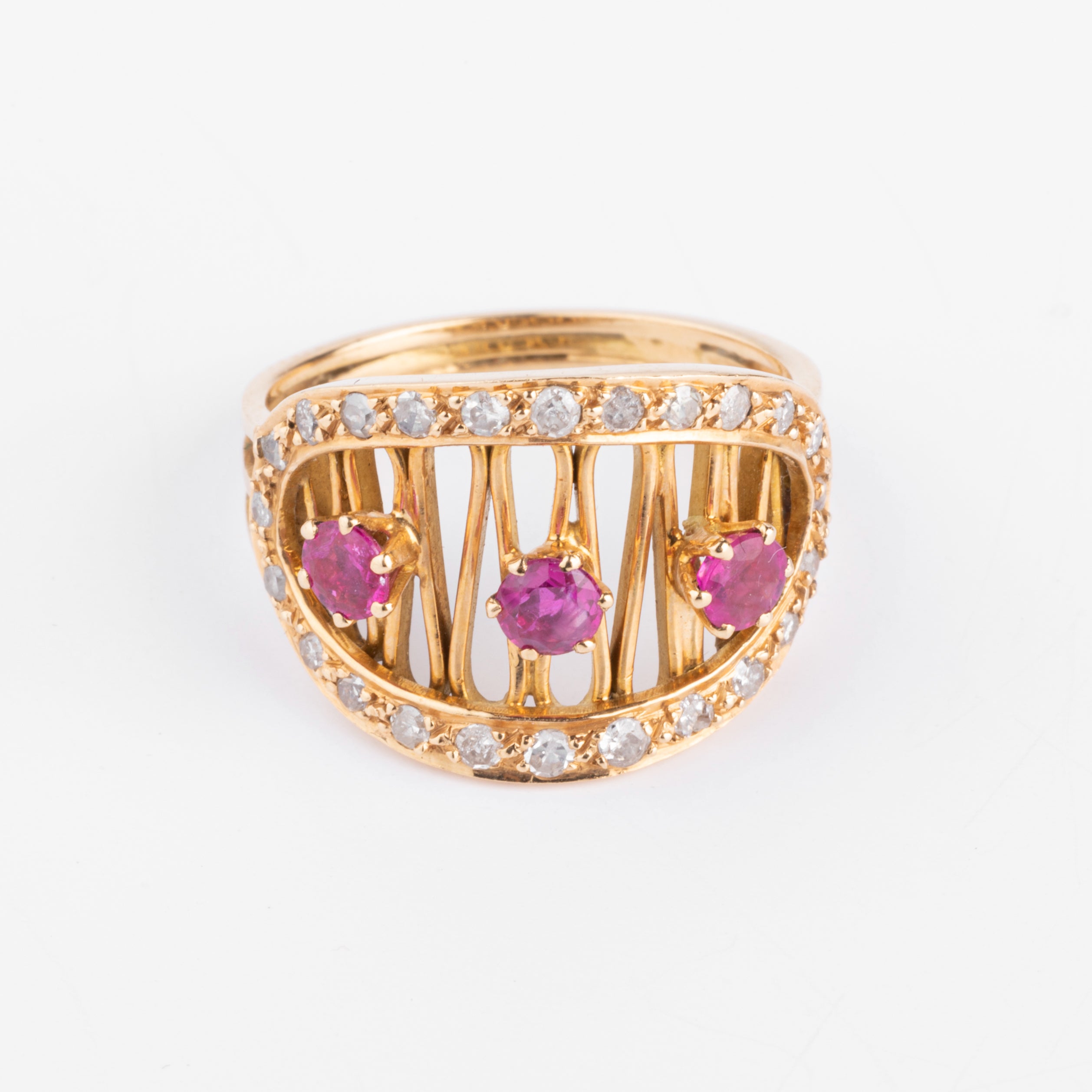 Bague or jaune et rubis