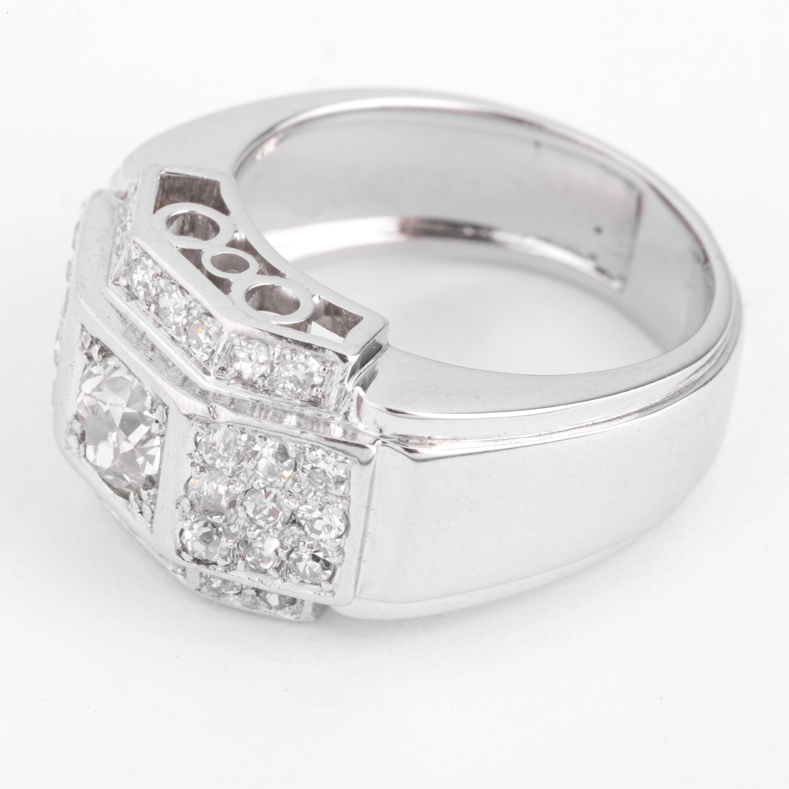 Bague en platine et diamants à gradins