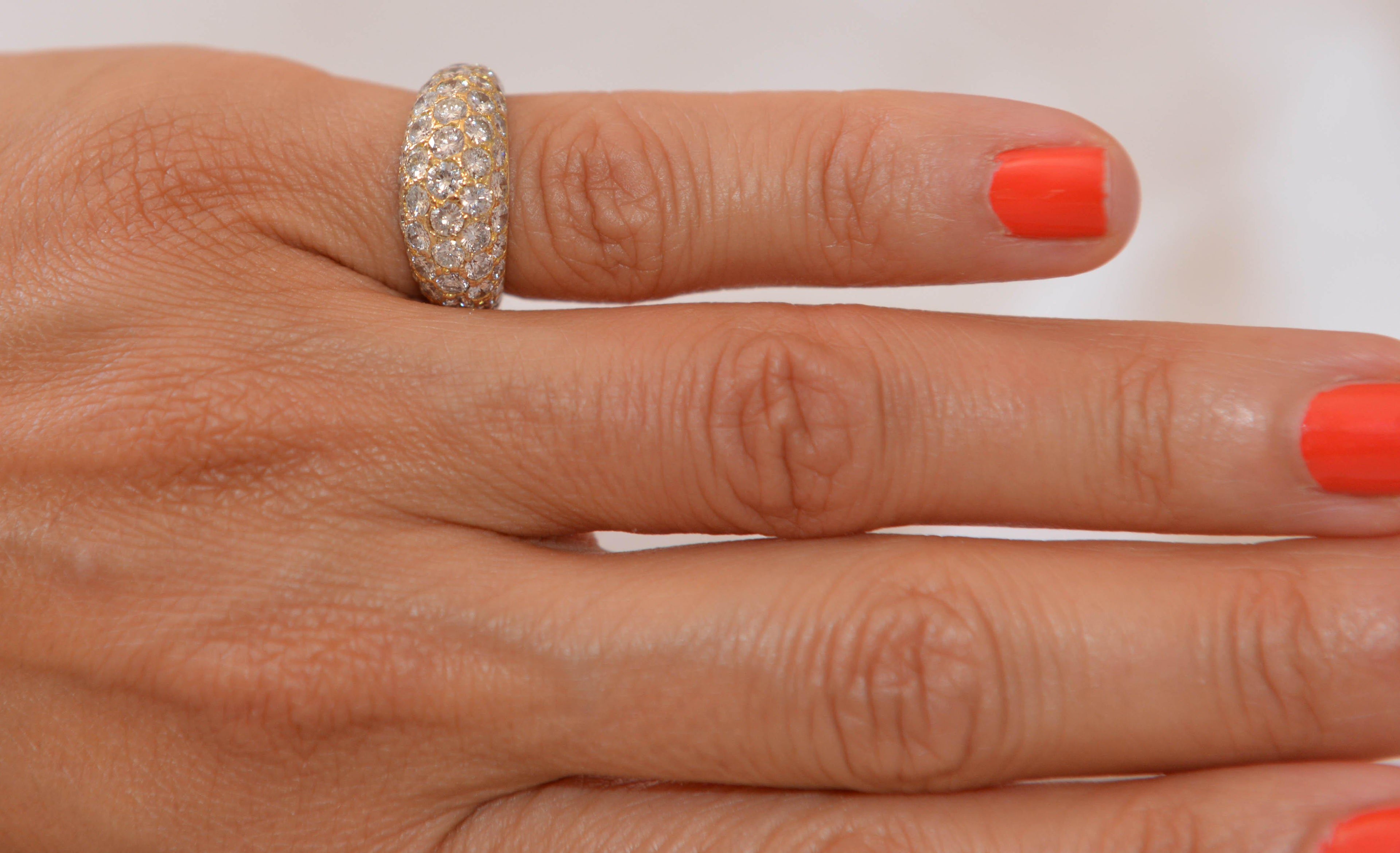 Bague jonc bombée en diamant. - adalgyseboutique