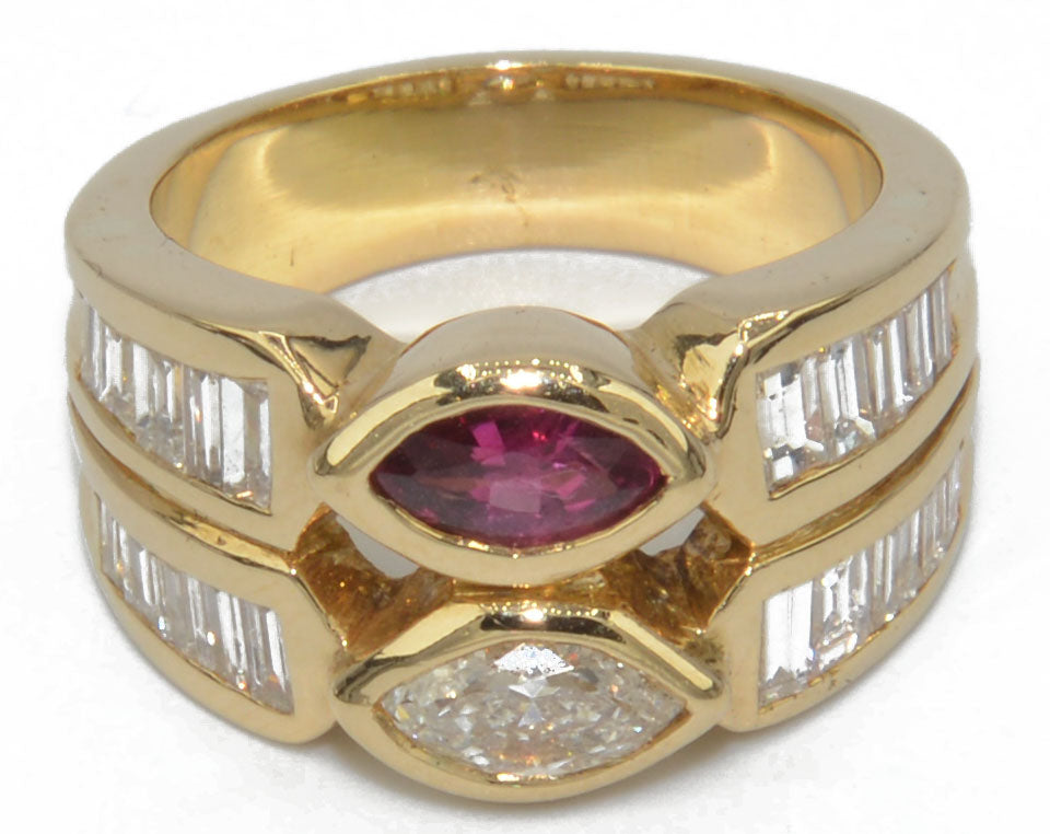 Bague or jaune en toi et moi rubis et diamant