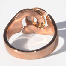 Charger l'image dans la galerie, Bague or rose Dinh Van modèle Menottes R12
