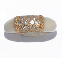 Charger l&#39;image dans la galerie, Bague Van Cleef &amp; Arpels Philippine en or jaune et Ivoire
