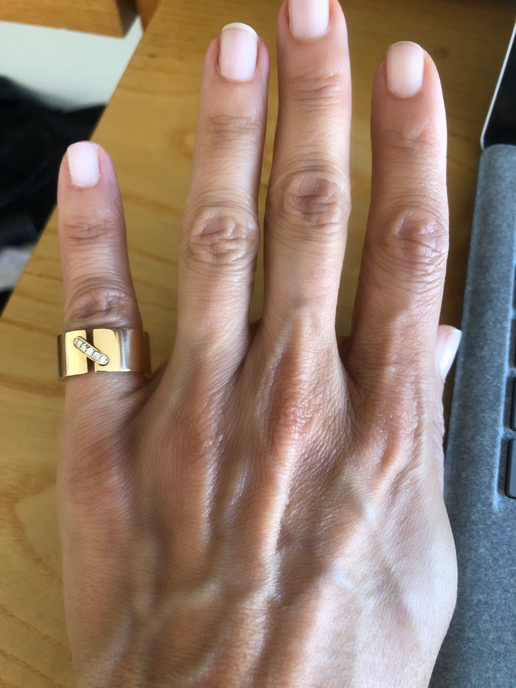 Bague Chaumet or jaune et diamant modèle lien
