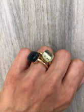 Charger l'image dans la galerie, Bague Pomellato nudo XL en prasolite
