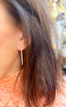 Charger l'image dans la galerie, Boucles d'oreilles ovales en or rose et diamants

