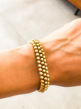 Charger l'image dans la galerie, Bracelet or jaune 18k signé et numéroté de la maison Boucheron collection Grains de Raisin
