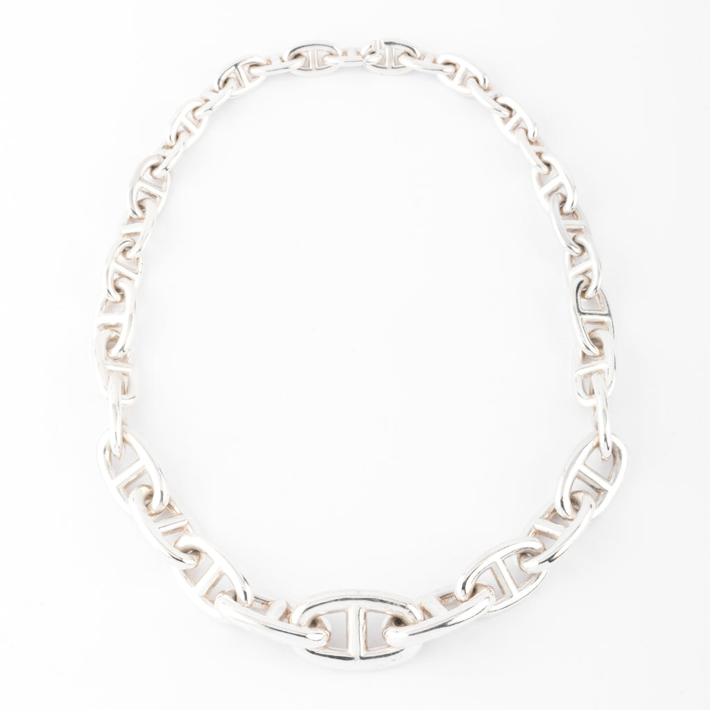 Collier en argent de la maison Hermès