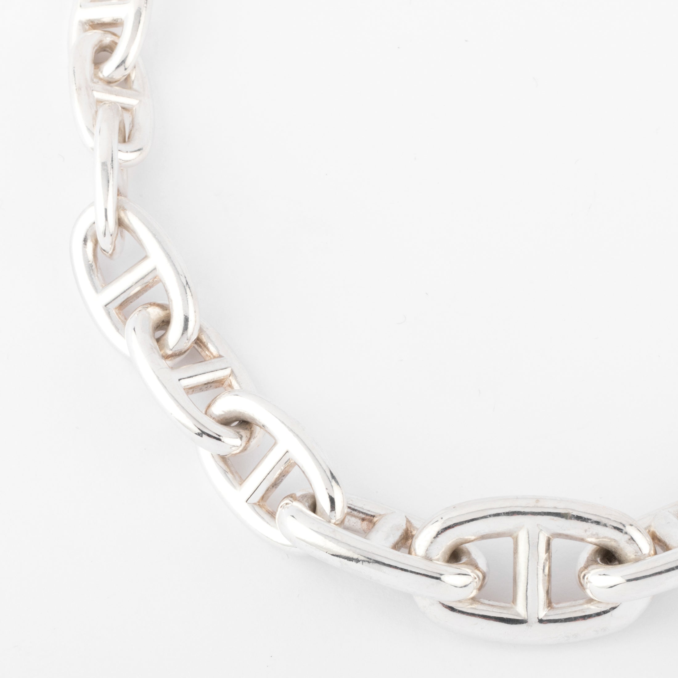 Collier en argent de la maison Hermès