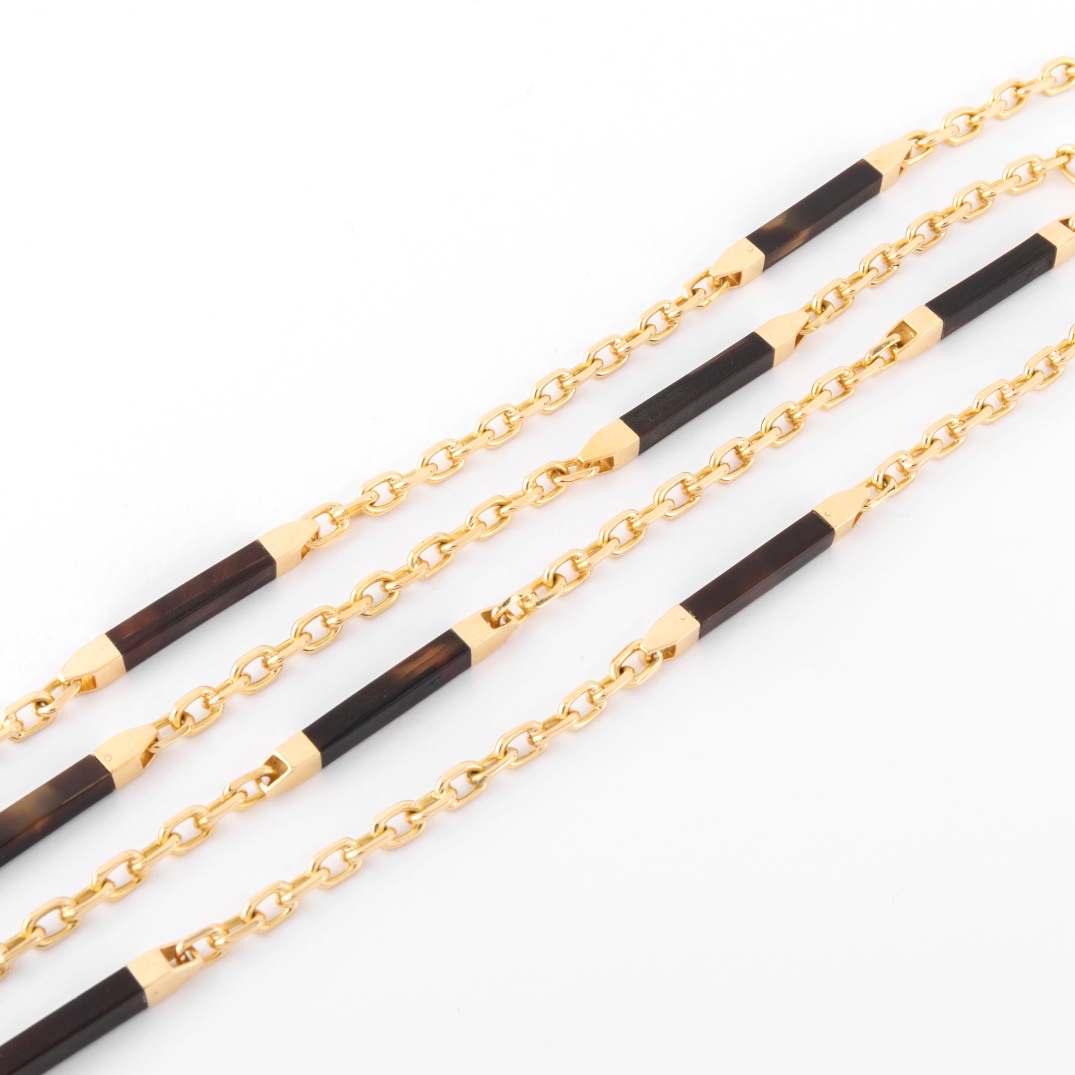 Sautoir or jaune et écaille de la maison Cartier