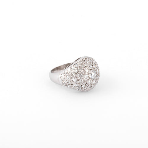 Bague dôme en platine et diamants