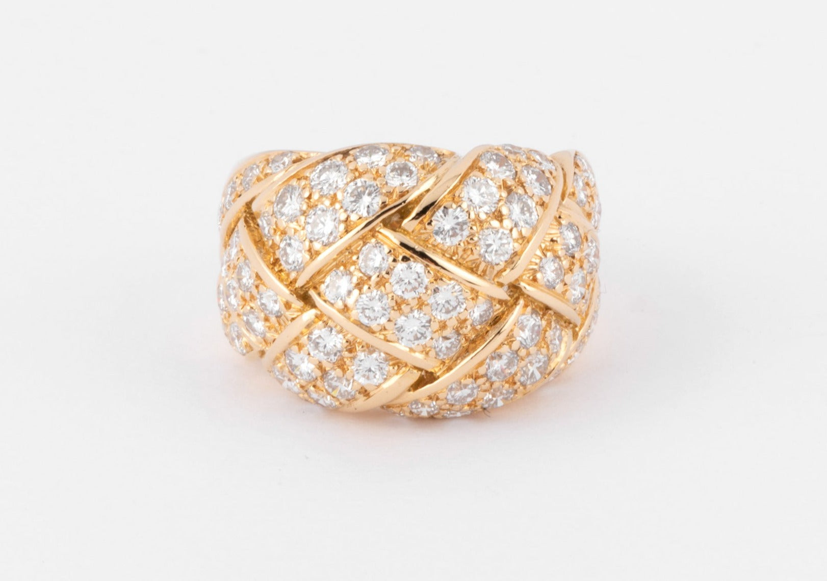 Bague or jaune et diamant de la maison Van Cleef and Arpels