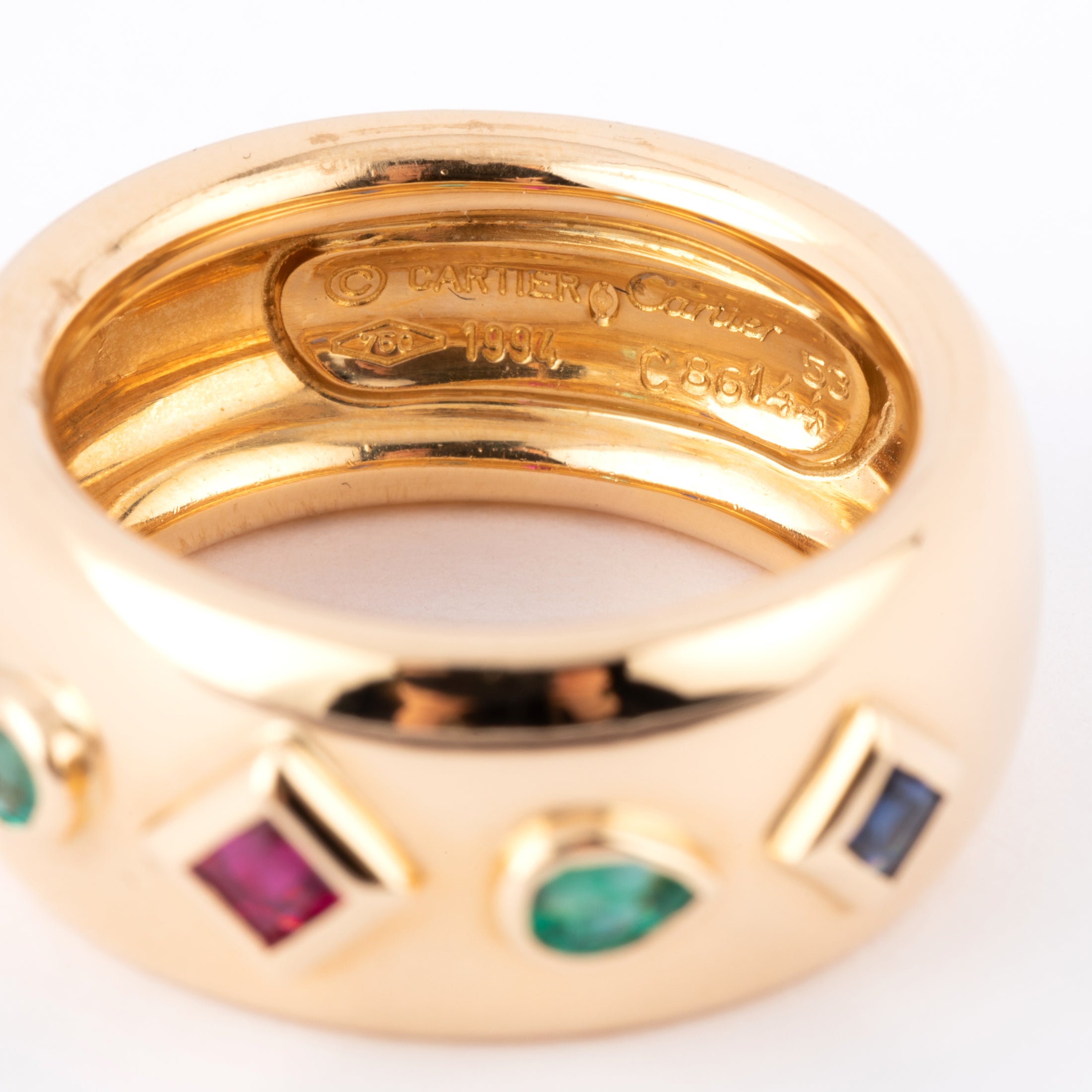 Bague anneau en pierres de couleurs de la maison Cartier