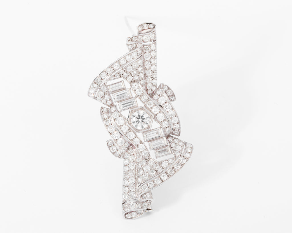 Broche en platine et diamants